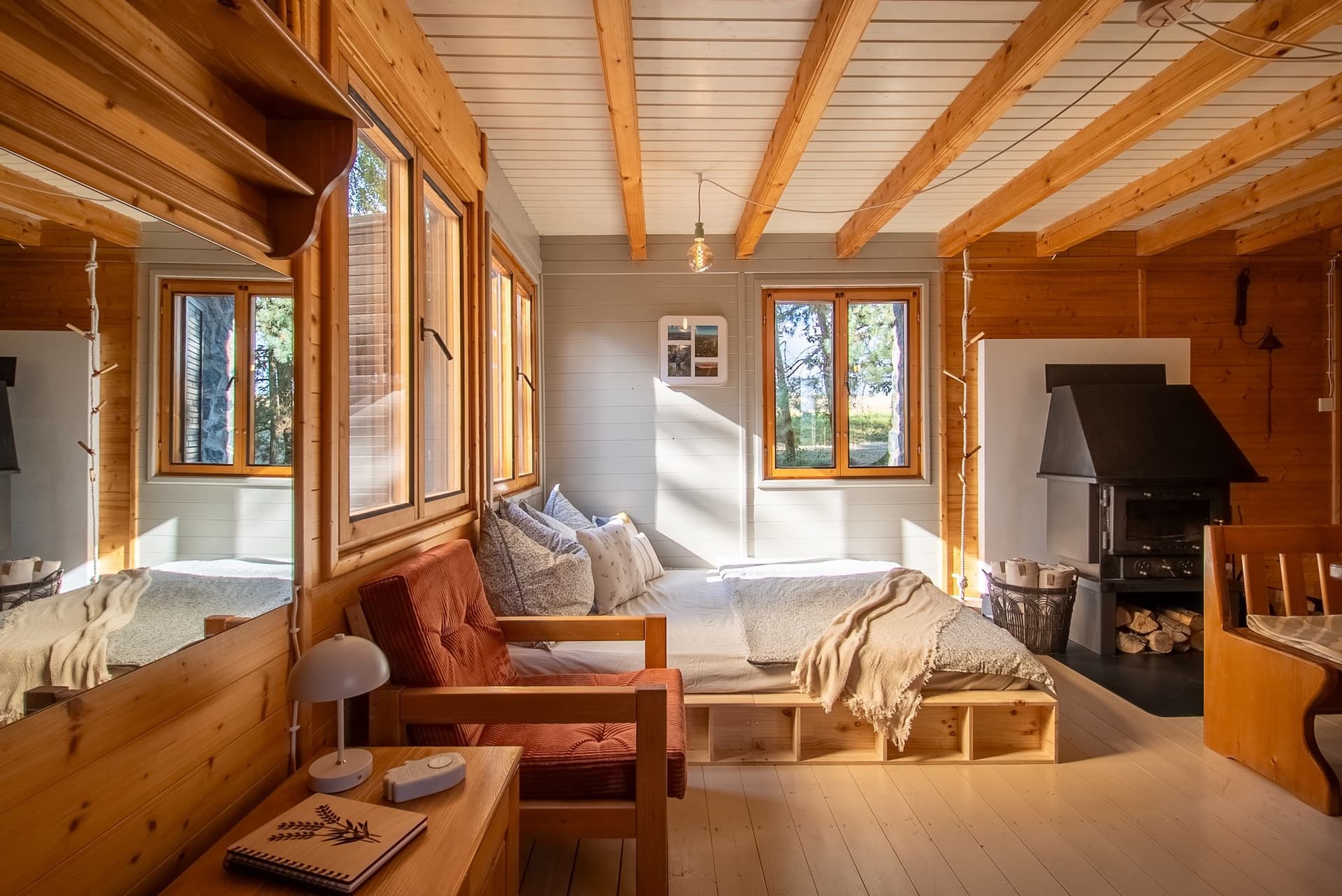 Výhled z chatky do přírody